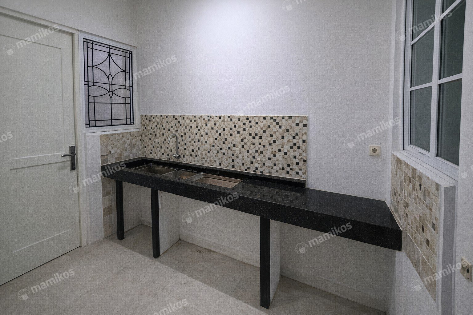 Rumah Sertifikat SHM 3 Kamar Tidur 3 Kamar Mandi Kota Wisata Jakarta Timur - Photo 5