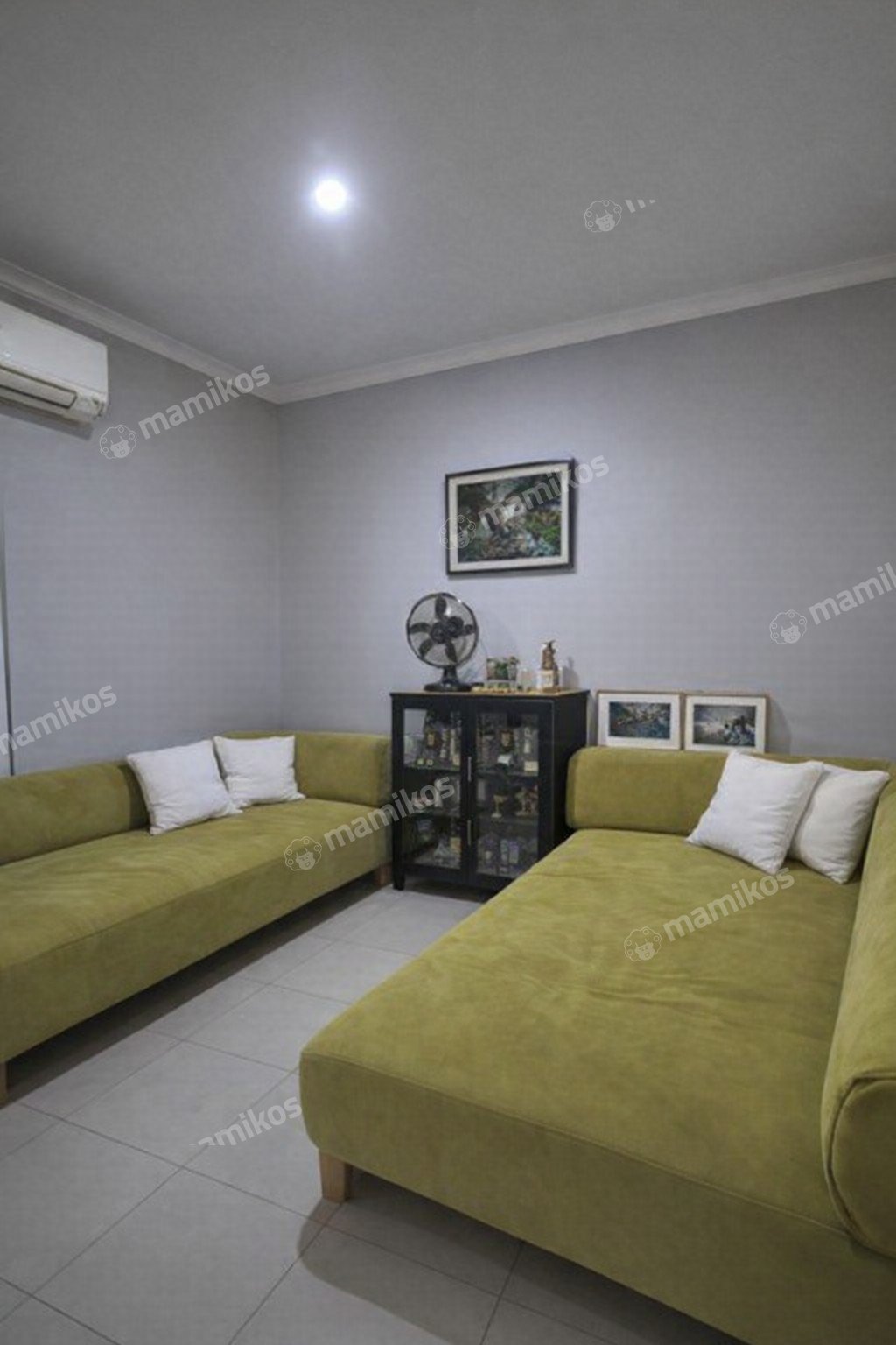 Rumah 2 Kamar Tidur 2 Kamar Mandi 2 Lantai Raffles Hills Jakarta Timur - Photo 4