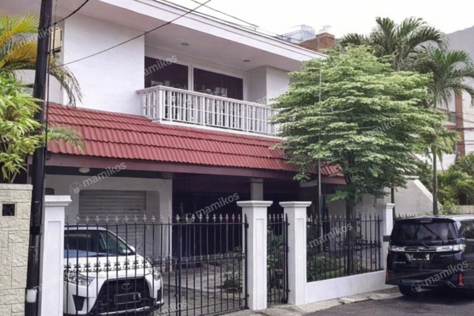 Rumah Sertifikat SHM 6 Kamar Tidur 4 Kamar Mandi Kuningan Jakarta Selatan