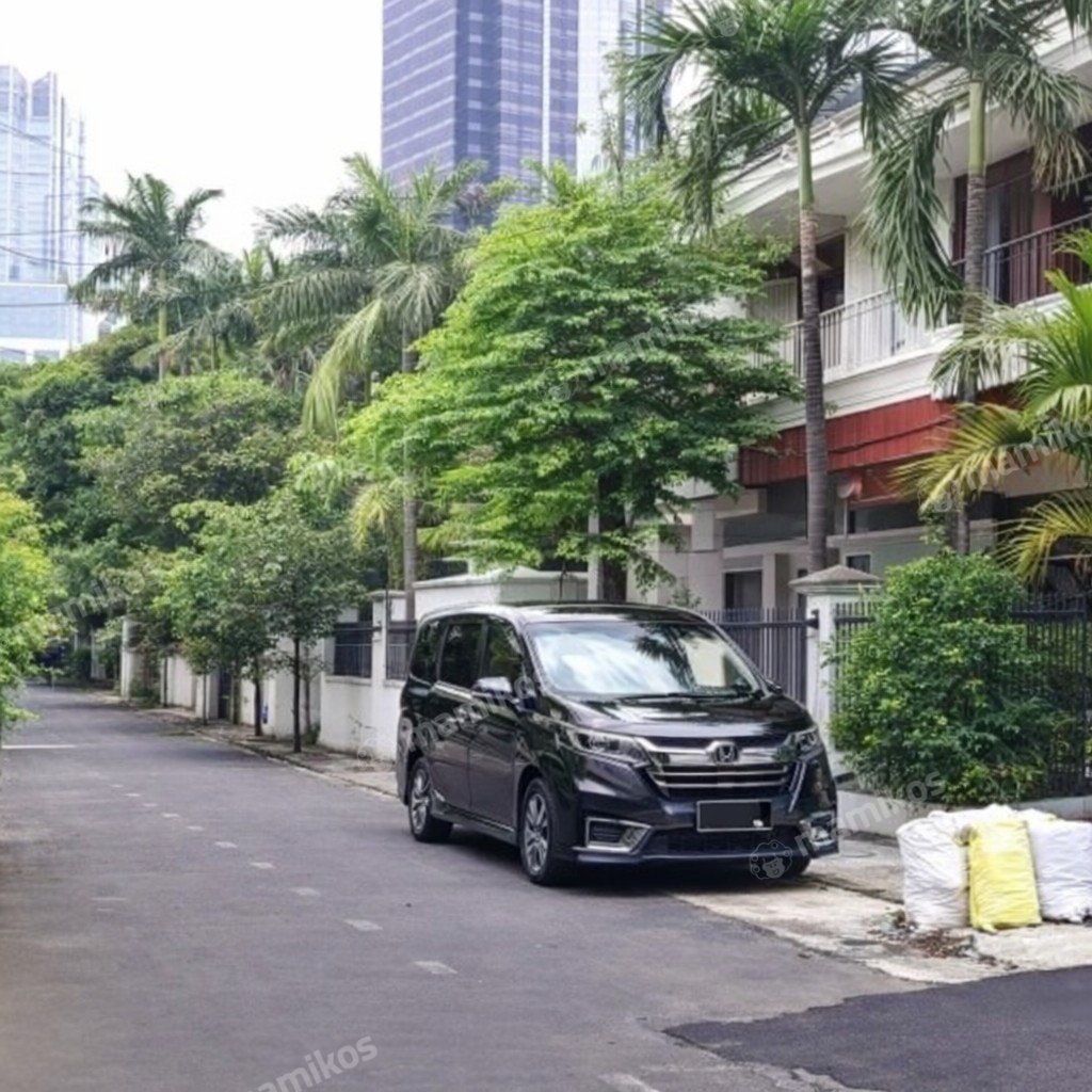 Rumah Sertifikat SHM 6 Kamar Tidur 4 Kamar Mandi Kuningan Jakarta Selatan - Photo 2
