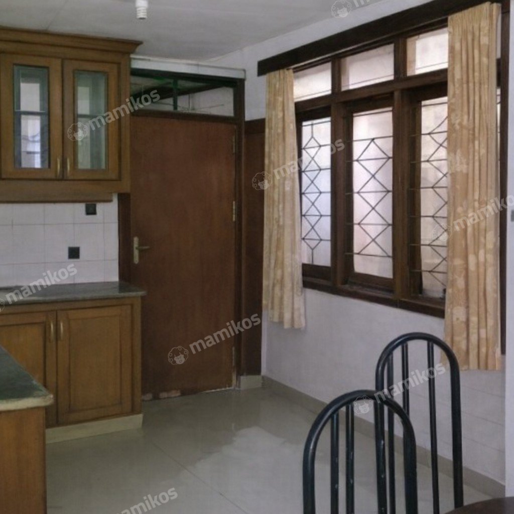 Rumah Sertifikat SHM 6 Kamar Tidur 4 Kamar Mandi Kuningan Jakarta Selatan - Photo 4