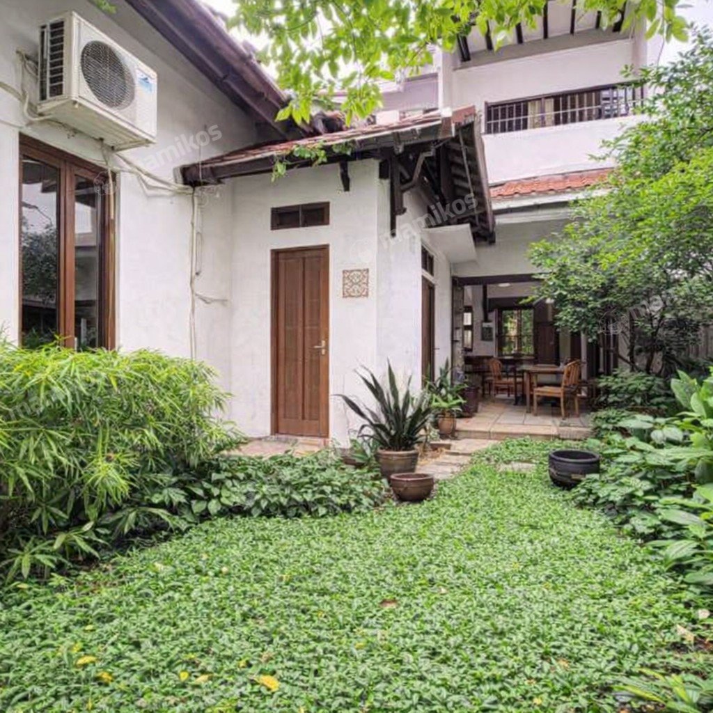 Rumah Sertifikat SHM 4 Kamar Tidur 3 Kamar Mandi Cipete Jakarta Selatan - Photo 3