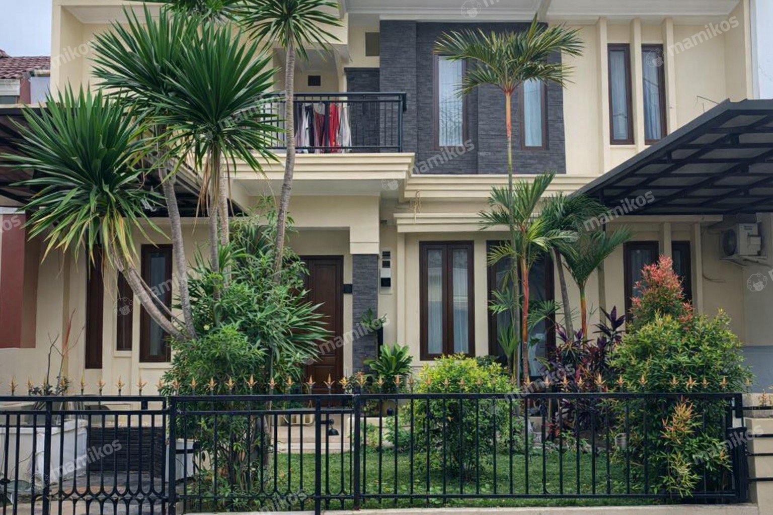 Rumah Sertifikat SHM 5 Kamar Tidur 5 Kamar Mandi Citra Grand Jakarta Timur