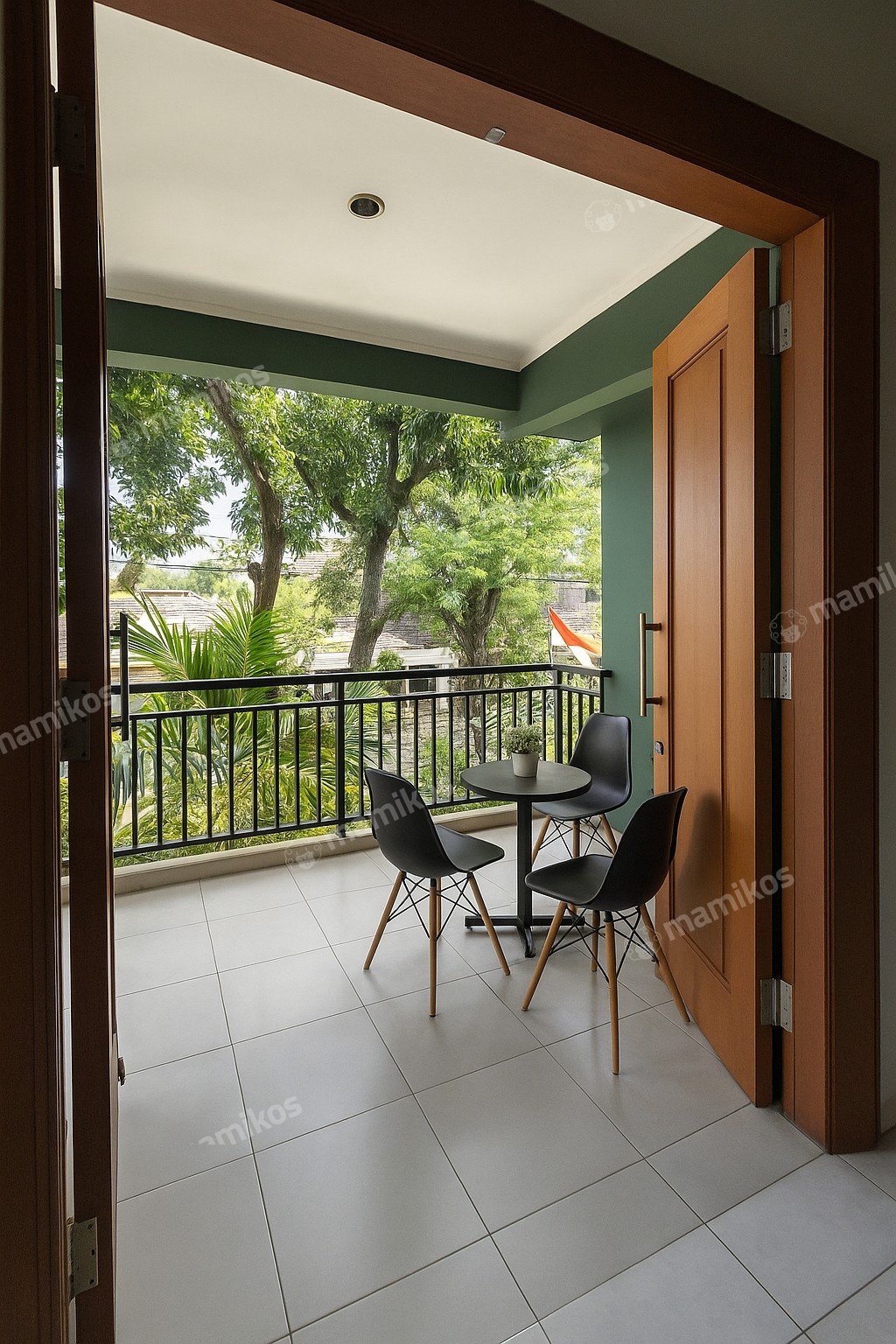 Rumah Sertifikat SHM 3 Kamar Tidur 3 Kamar Mandi Kebayoran Baru Jakarta Selatan - Photo 2