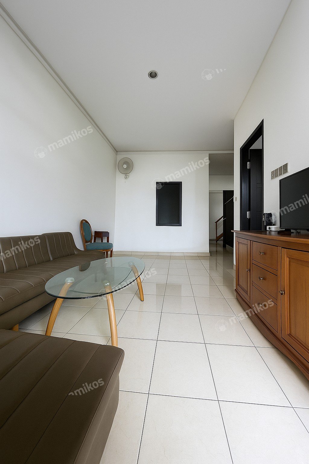 Rumah Sertifikat SHM 5 Kamar Tidur 3 Kamar Mandi Taman Ratu Jakarta Barat - Photo 4