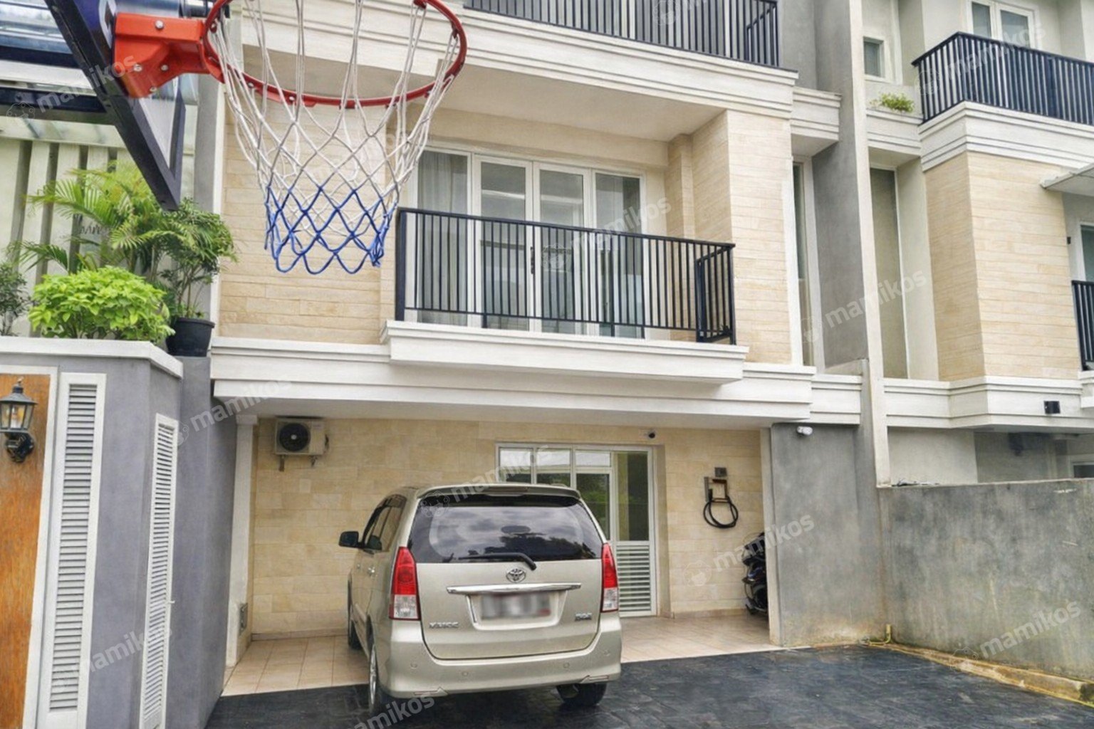 Rumah 5KT 4KM Pejaten Jakarta Selatan