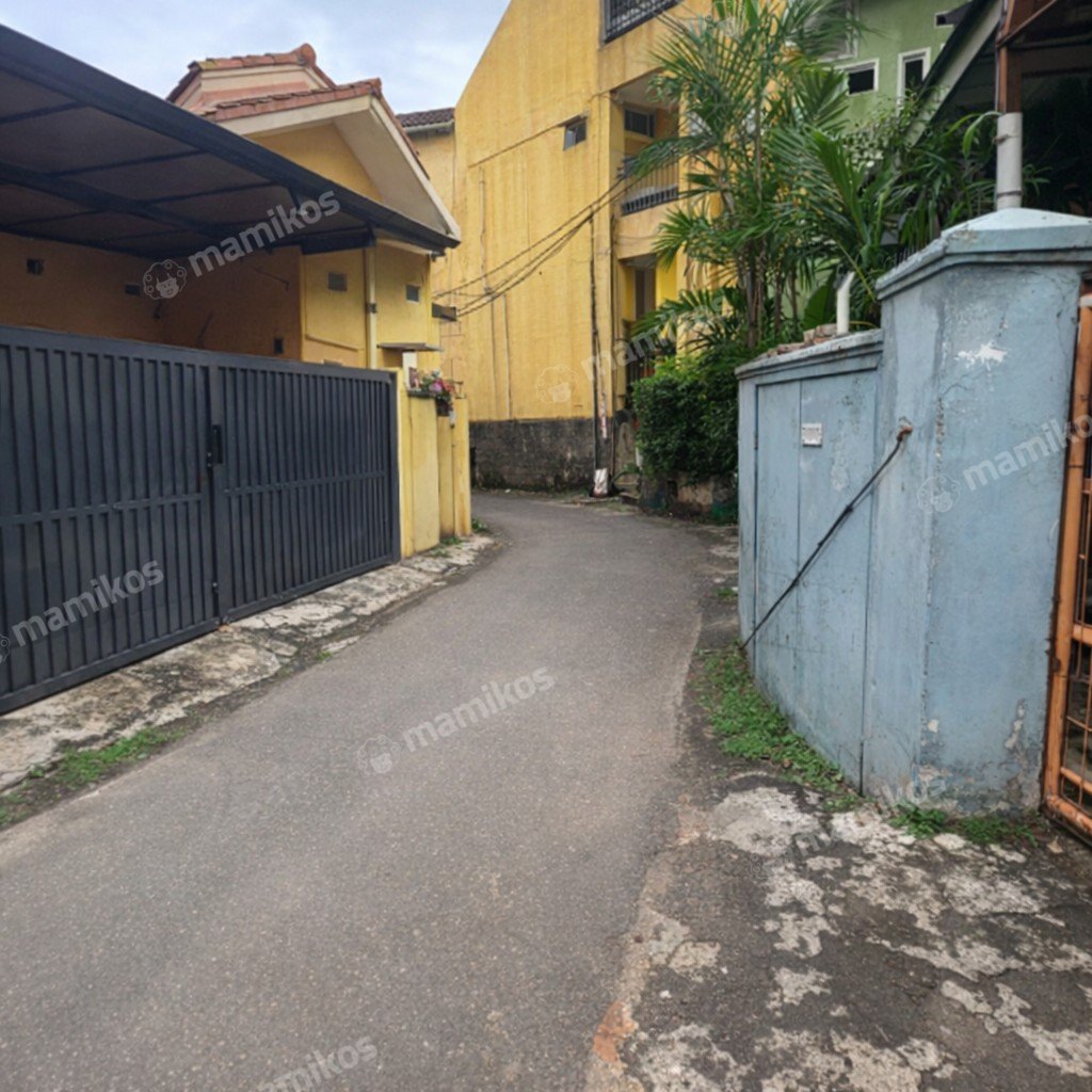 Rumah Sertifikat SHM 8 Kamar Tidur 3 Kamar Mandi Condet Jakarta Timur - Photo 5