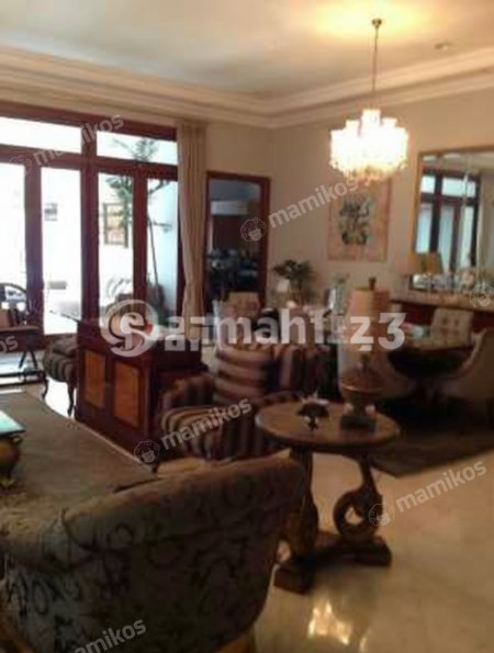 Rumah 5 Kamar Tidur 1 Kamar Mandi 3 Lantai Menteng Jakarta Pusat - Photo 2