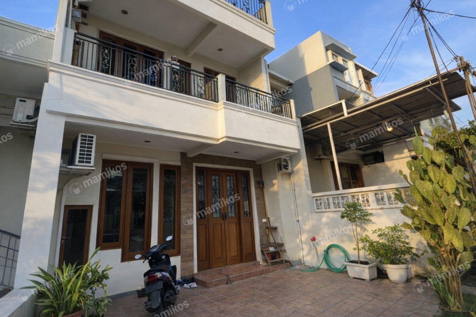 Rumah Sertifikat SHM 5 Kamar Tidur 3 Kamar Mandi Kelapa Gading Jakarta Utara - Photo 2