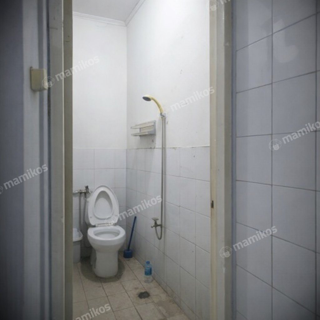 Rumah Sertifikat SHM 2 Kamar Tidur 2 Kamar Mandi Taman Palem Jakarta Barat - Photo 2