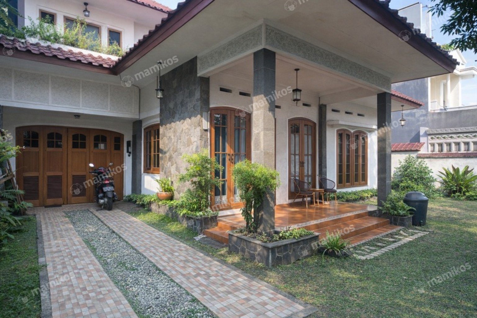 Rumah Sertifikat SHM 6 Kamar Tidur 3 Kamar Mandi Guntur Jakarta Selatan