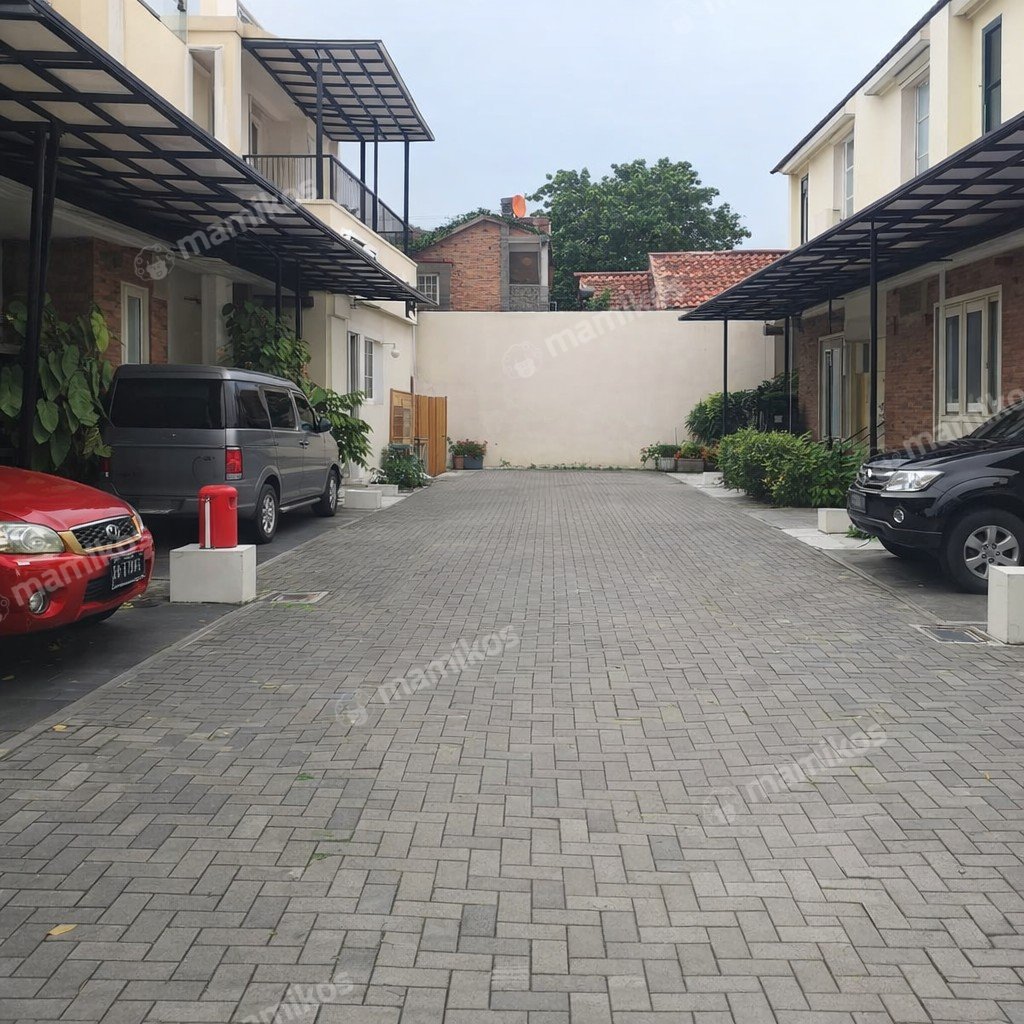 Rumah Sertifikat SHM 4 Kamar Tidur 4 Kamar Mandi Cijantung Jakarta Timur - Photo 4