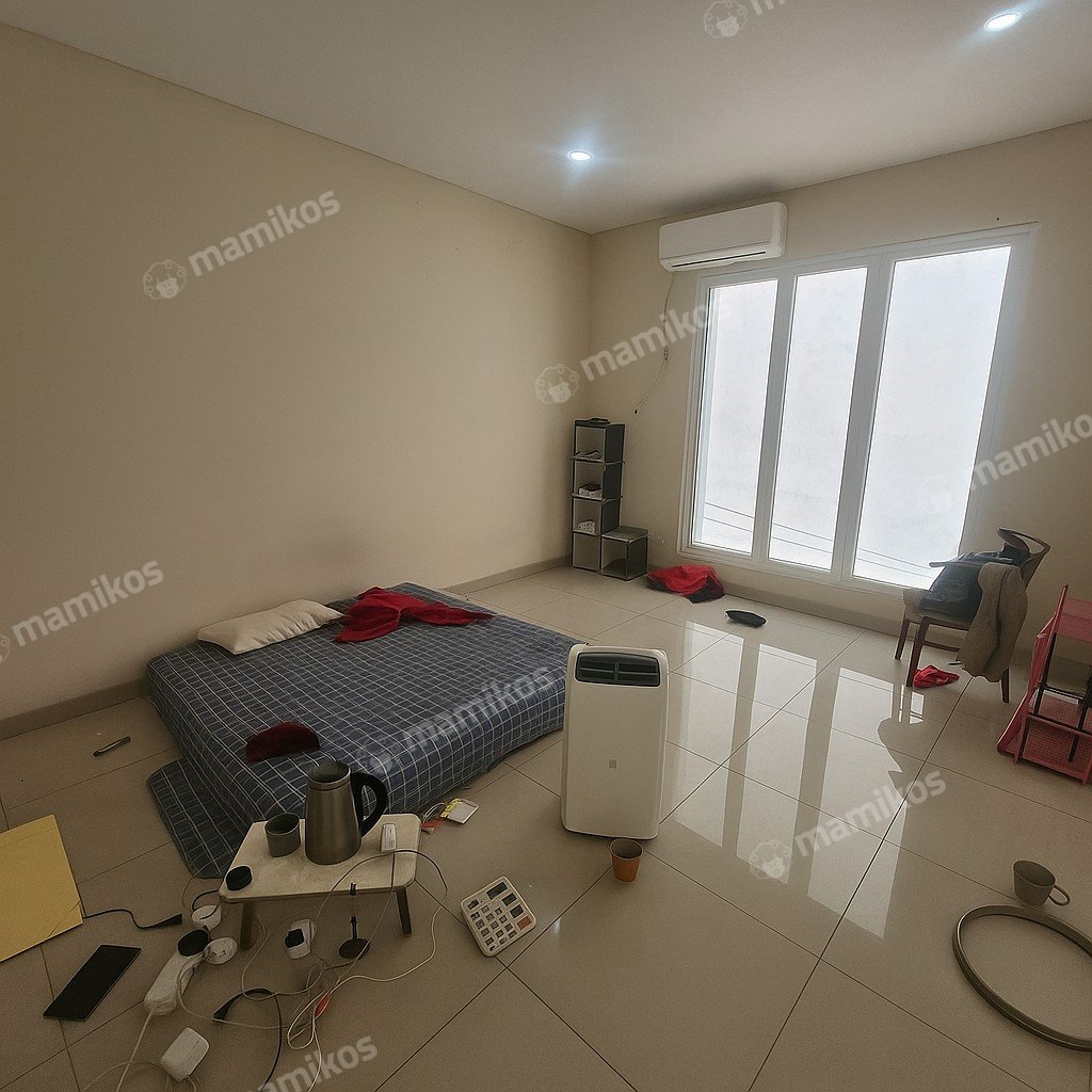 Rumah Sertifikat SHM 2 Kamar Tidur 2 Kamar Mandi Taman Surya Jakarta Barat - Photo 4