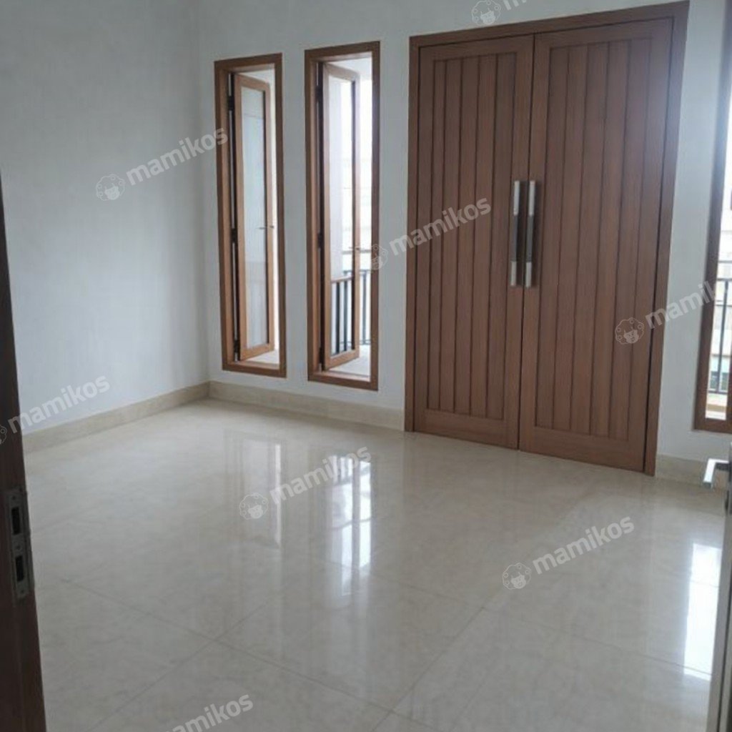 Rumah Sertifikat SHM 4 Kamar Tidur 4 Kamar Mandi Kemang Jakarta Selatan - Photo 2