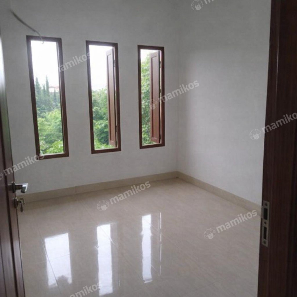 Rumah Sertifikat SHM 4 Kamar Tidur 4 Kamar Mandi Kemang Jakarta Selatan - Photo 3