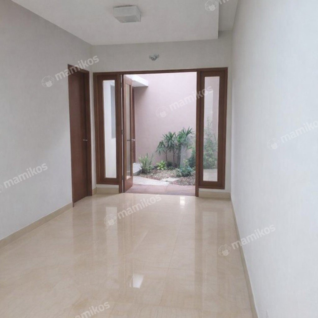 Rumah Sertifikat SHM 4 Kamar Tidur 4 Kamar Mandi Kemang Jakarta Selatan - Photo 4