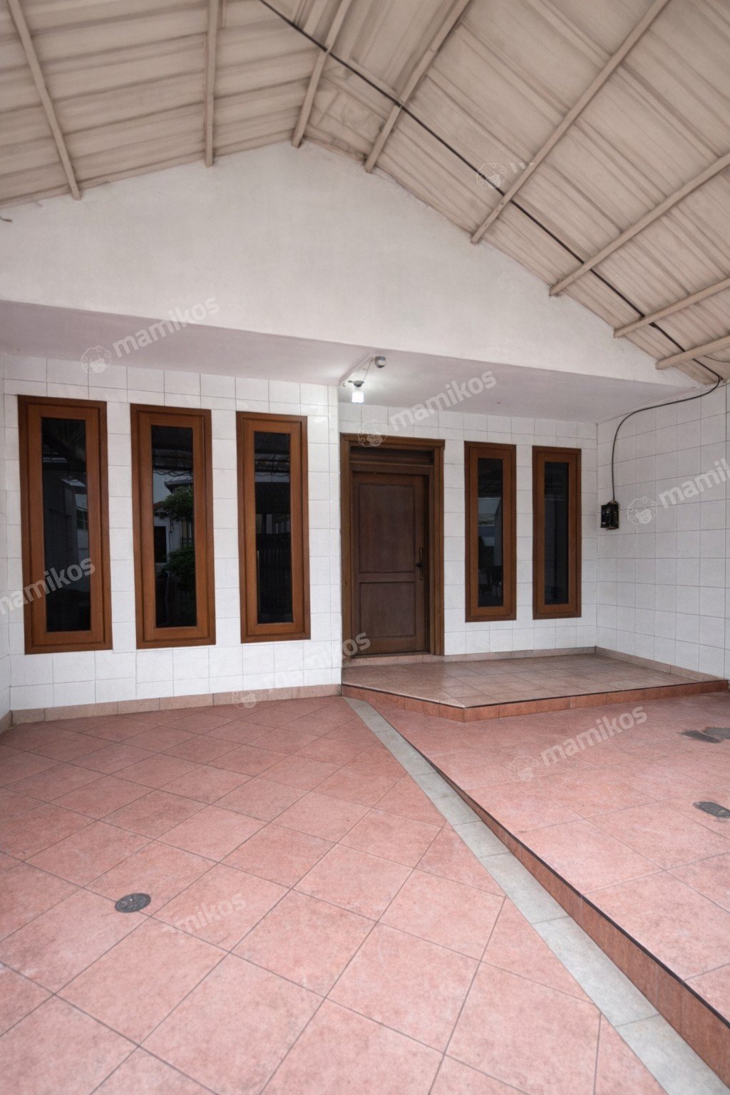 Rumah Sertifikat SHM 4 Kamar Tidur 2 Kamar Mandi Kelapa Gading Jakarta Utara - Photo 2