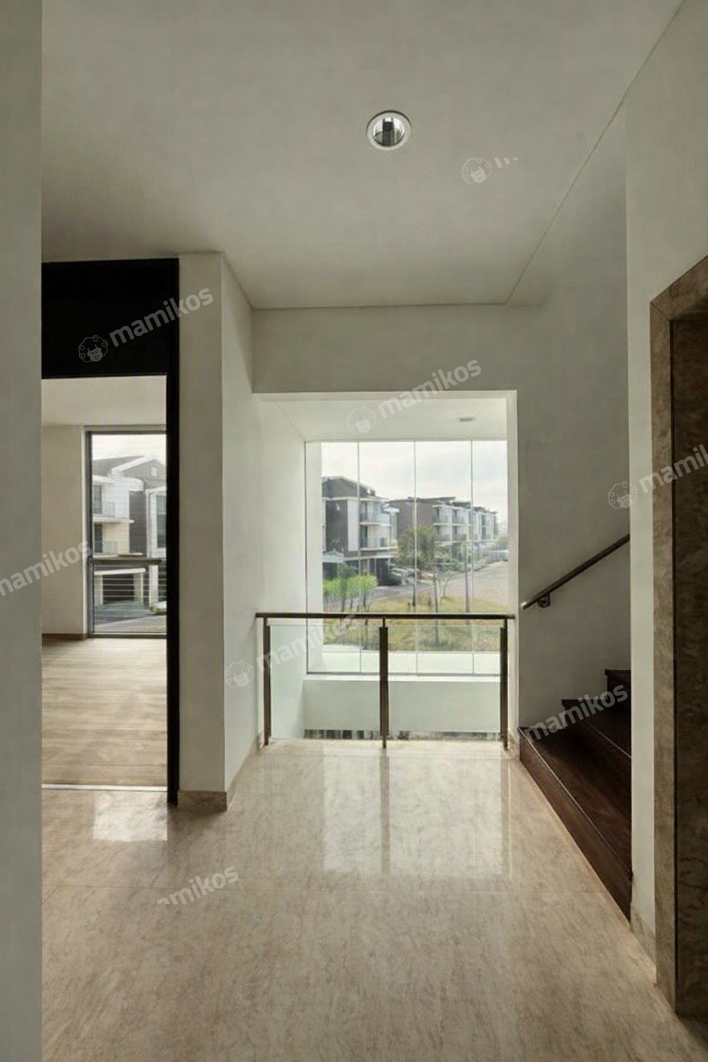 Rumah Sertifikat SHM 4 Kamar Tidur 4 Kamar Mandi Golf Island Jakarta Utara - Photo 2