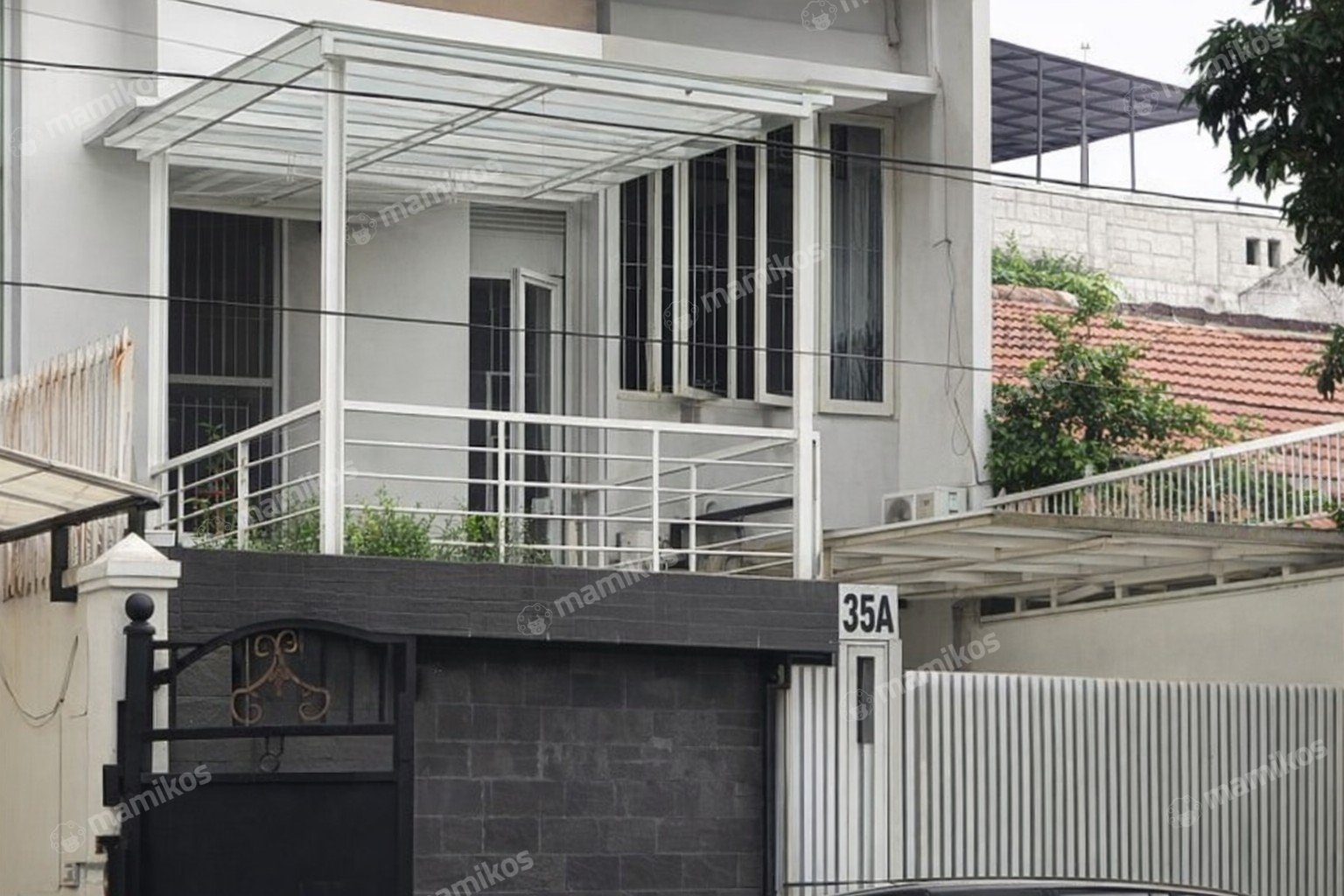 Rumah Sertifikat SHM 7 Kamar Tidur 4 Kamar Mandi Tebet Jakarta Selatan