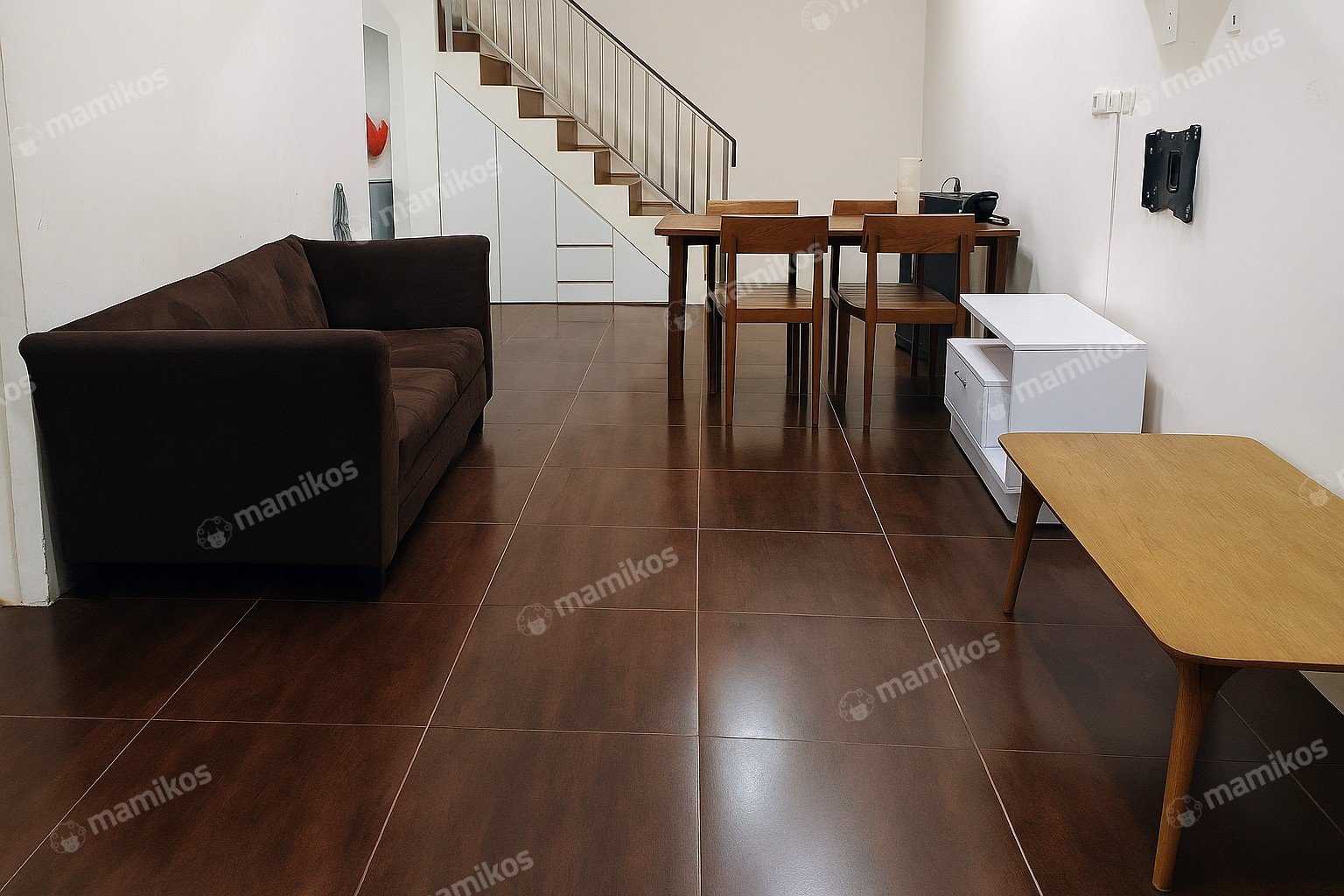 Rumah Sertifikat SHM 3 Kamar Tidur 2 Kamar Mandi Taman Ratu Jakarta Barat