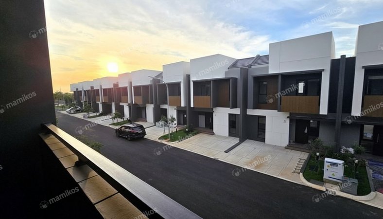 Rumah 3KT 2KM Summarecon Crown Gading Bekasi