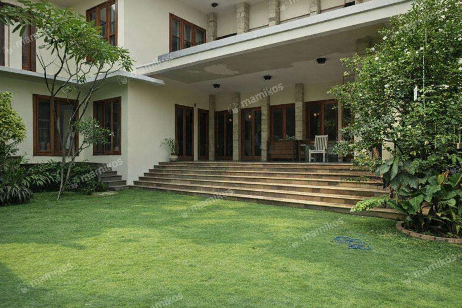 Rumah Sertifikat SHM 4 Kamar Tidur 4 Kamar Mandi Kemang Jakarta Selatan