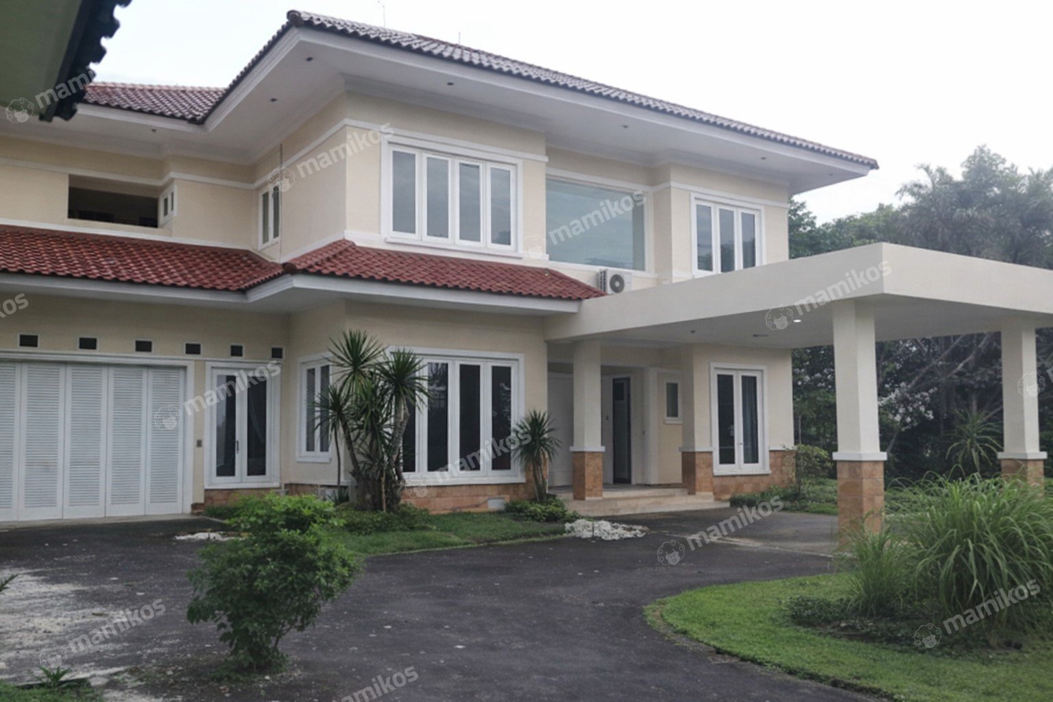 Rumah Sertifikat SHM 6 Kamar Tidur 4 Kamar Mandi Kebon Jeruk Jakarta Barat