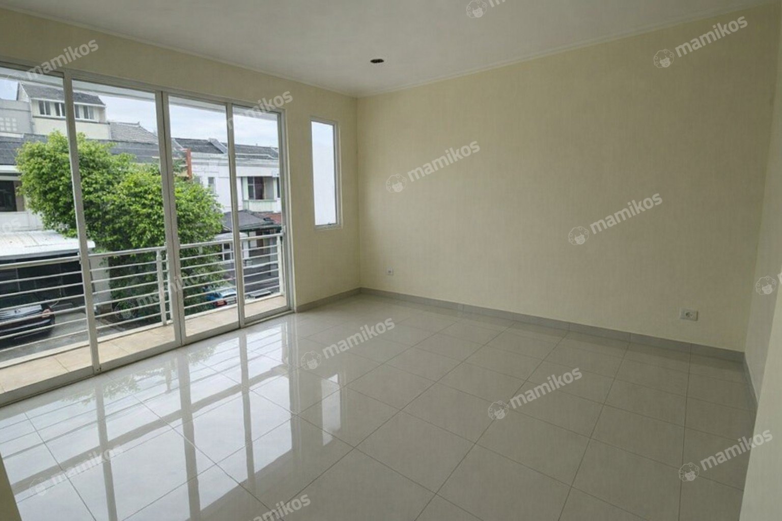 Rumah Sertifikat SHM 4 Kamar Tidur 4 Kamar Mandi Cengkareng Jakarta Barat - Photo 2