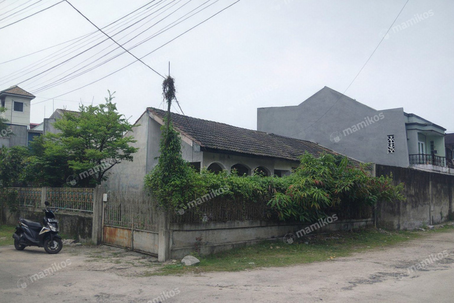 Rumah Sertifikat SHM 3 Kamar Tidur 2 Kamar Mandi Bojong Indah Jakarta Barat