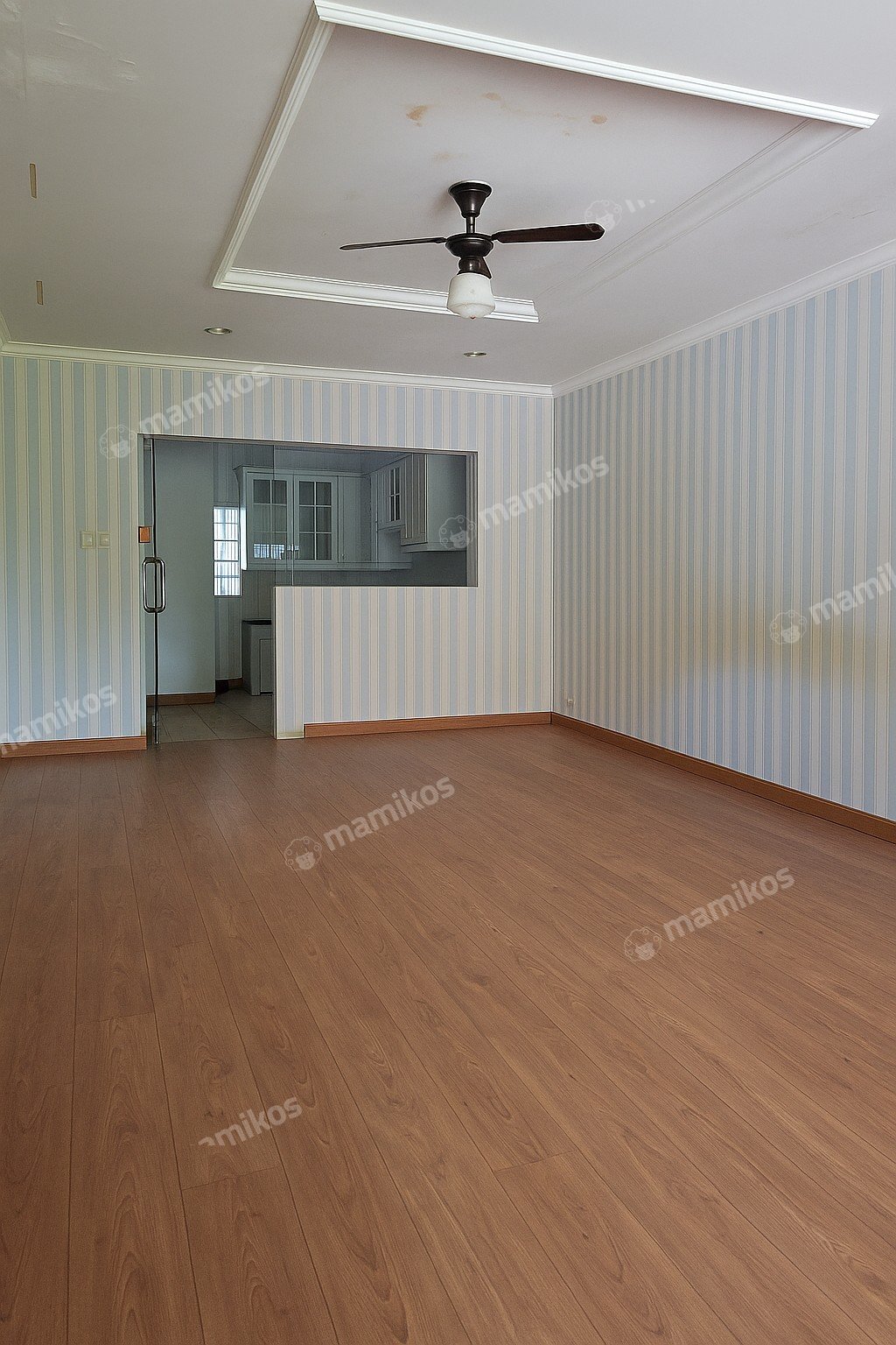 Rumah Sertifikat SHM 3 Kamar Tidur 3 Kamar Mandi Citra Garden Jakarta Barat - Photo 2