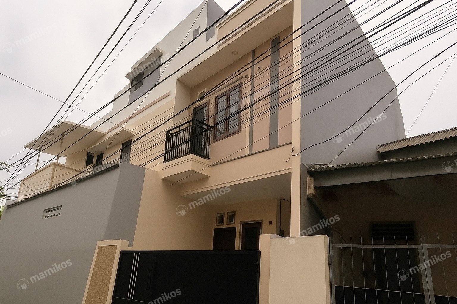 Rumah Sertifikat SHM 4 Kamar Tidur 3 Kamar Mandi Duri Kepa Jakarta Barat