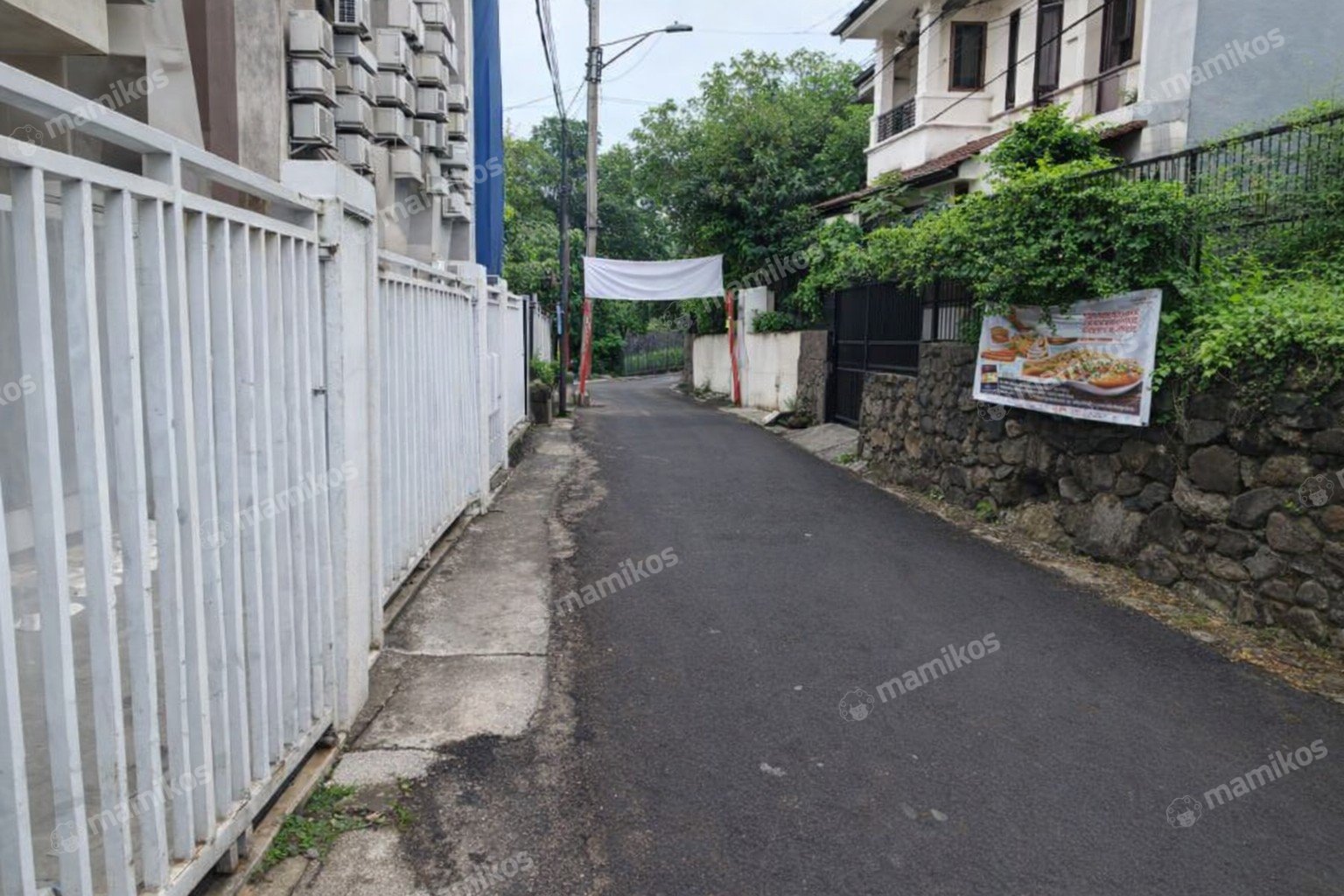 Rumah Sertifikat SHM 3 Kamar Tidur 2 Kamar Mandi Cipete Jakarta Selatan - Photo 4