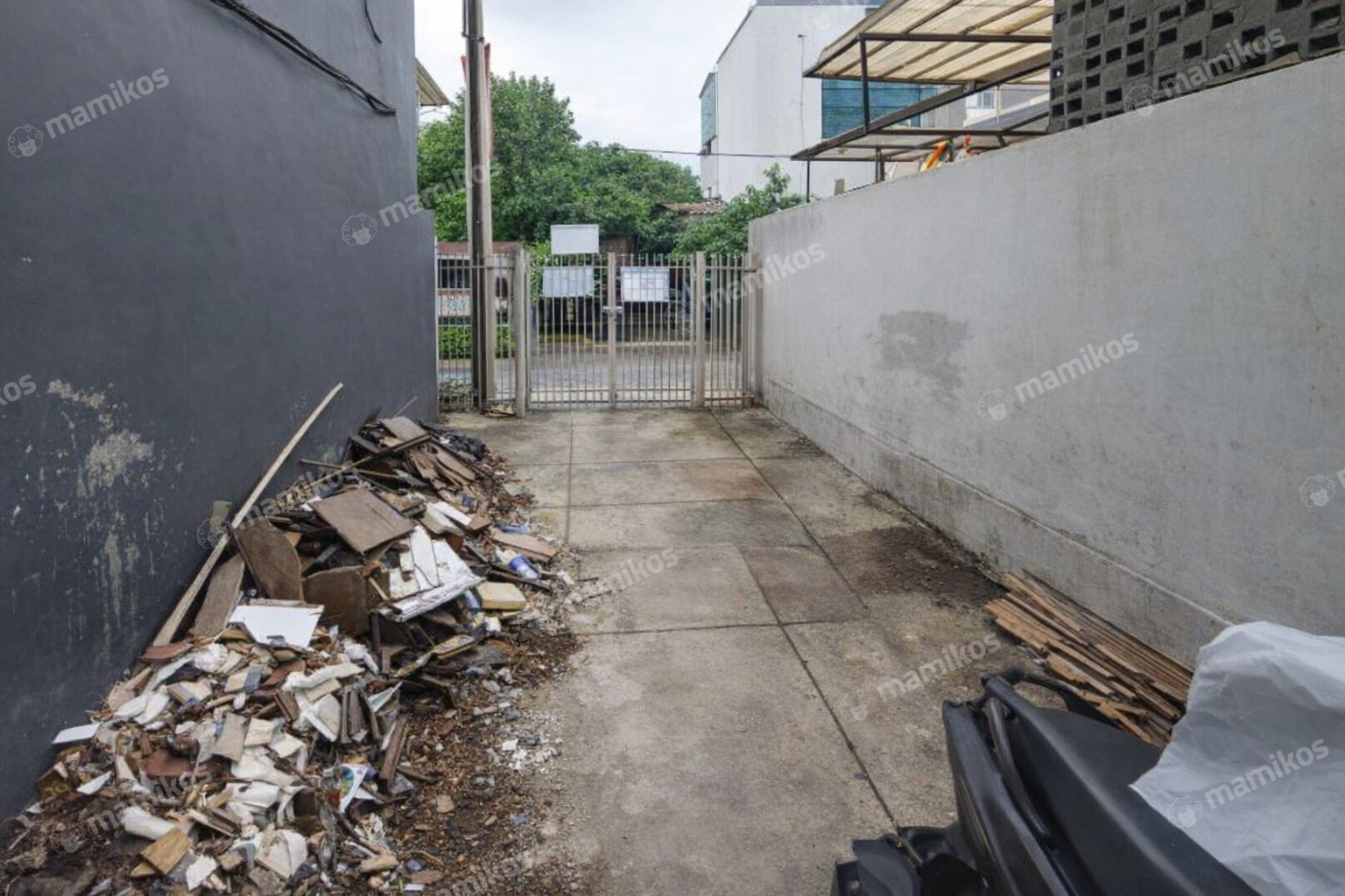 Rumah Sertifikat SHM 3 Kamar Tidur 2 Kamar Mandi Cipete Jakarta Selatan - Photo 5