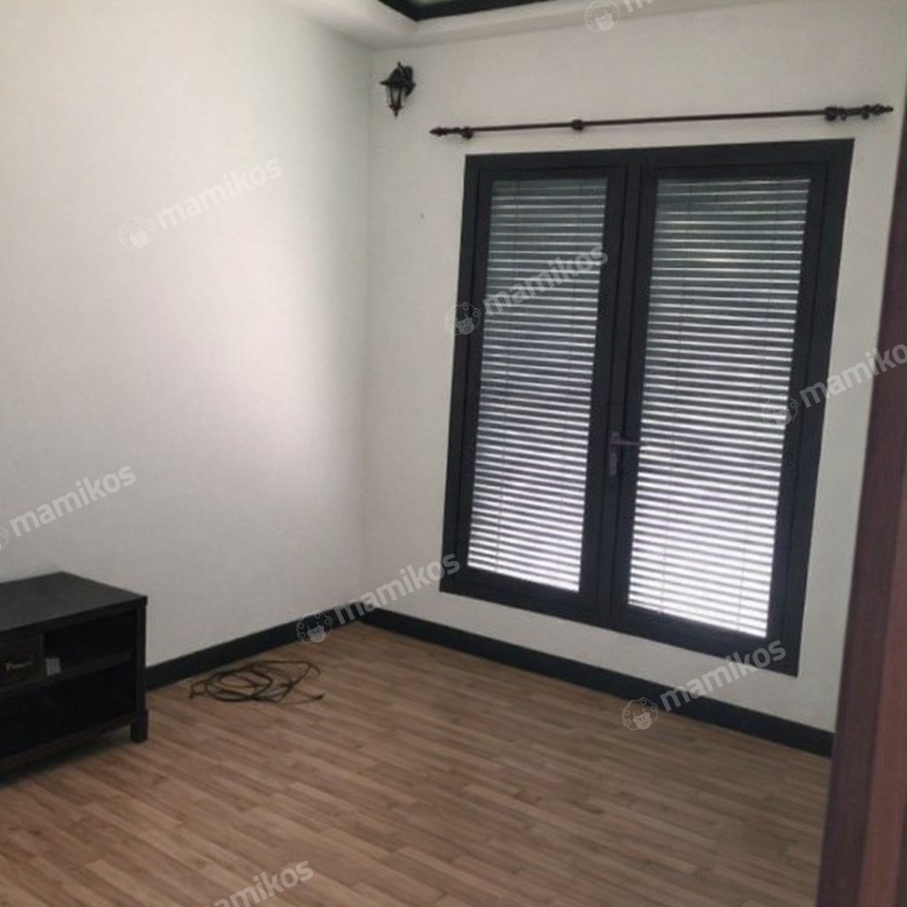 Rumah Sertifikat SHM 3 Kamar Tidur 3 Kamar Mandi Pantai Indah Kapuk Jakarta Utara - Photo 5