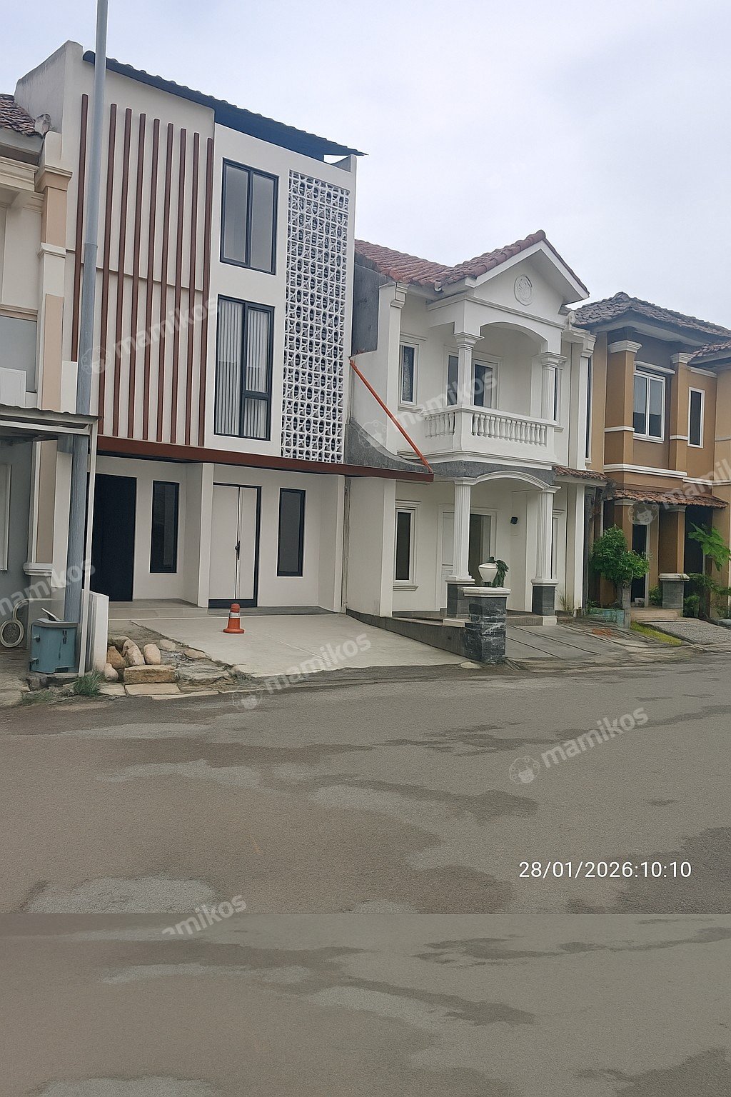Rumah Sertifikat SHM 6 Kamar Tidur 4 Kamar Mandi Kelapa Gading Jakarta Utara - Photo 2