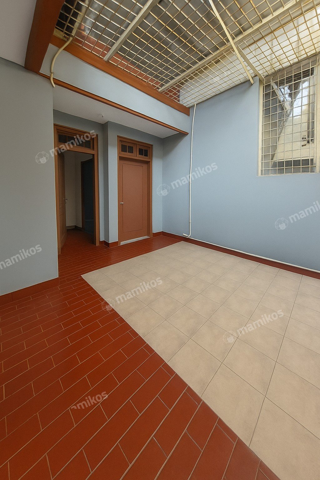 Rumah Sertifikat SHM 4 Kamar Tidur 2 Kamar Mandi Taman Ratu Jakarta Barat - Photo 3