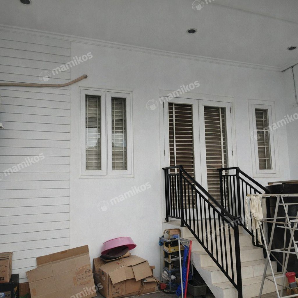 Rumah Sertifikat SHM 4 Kamar Tidur 4 Kamar Mandi Bojong Indah Jakarta Barat - Photo 2
