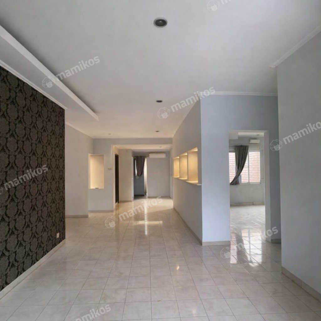 Rumah Sertifikat SHM 3 Kamar Tidur 3 Kamar Mandi Kota Wisata Jakarta Timur - Photo 2