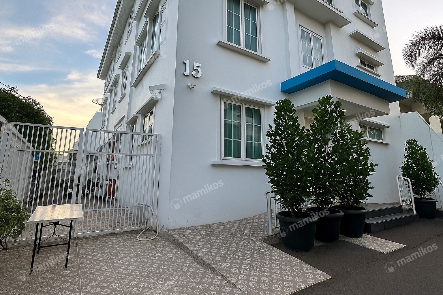 Rumah Sertifikat SHM 5 Kamar Tidur 5 Kamar Mandi Pantai Indah Kapuk Jakarta Utara