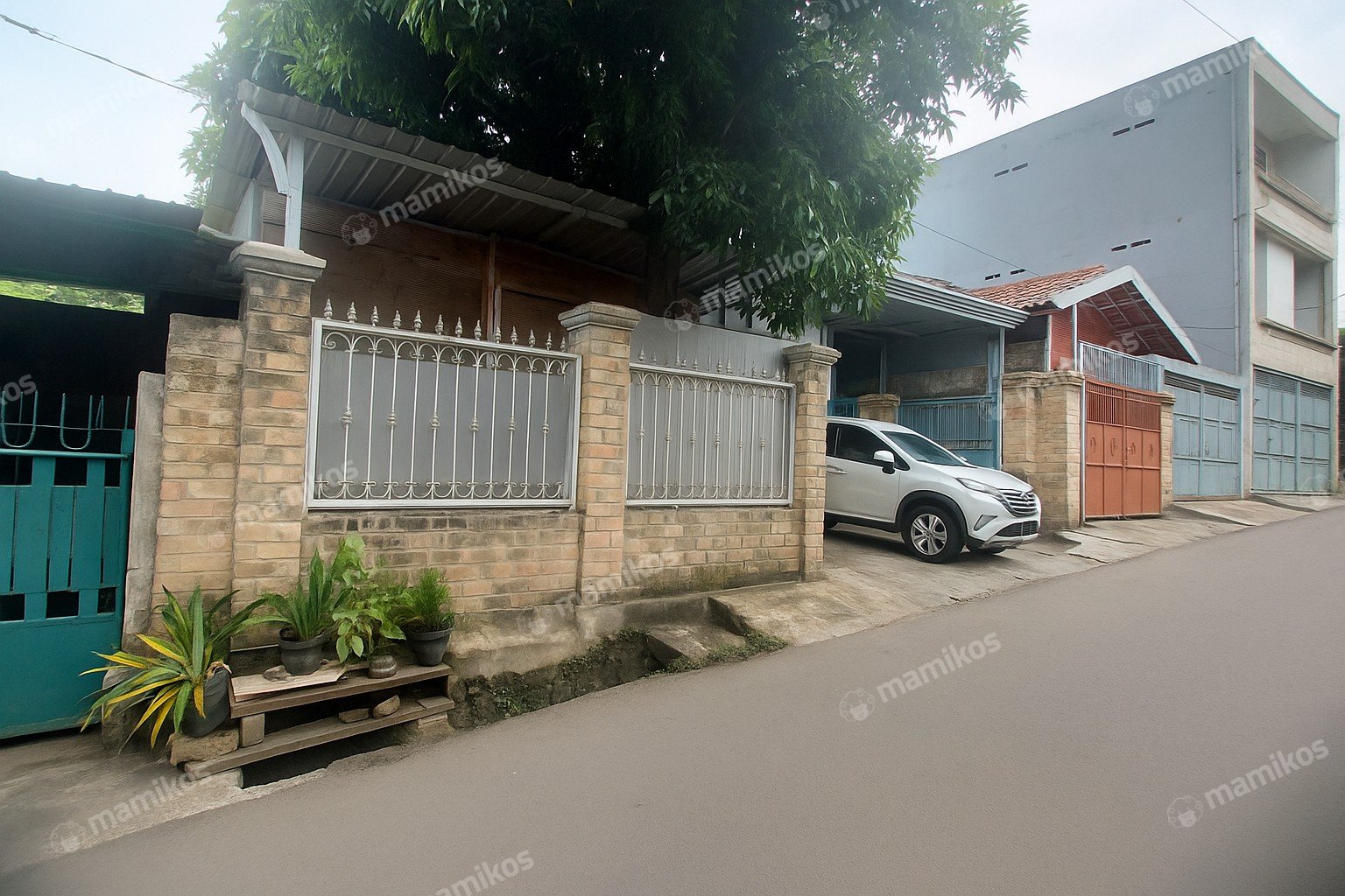 Rumah Sertifikat SHM 1 Kamar Tidur 1 Kamar Mandi Kebon Jeruk Jakarta Barat - Photo 2