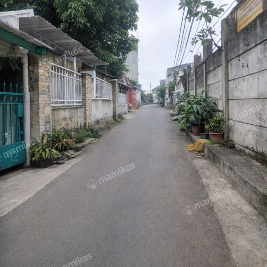 Rumah Sertifikat SHM 1 Kamar Tidur 1 Kamar Mandi Kebon Jeruk Jakarta Barat - Photo 4