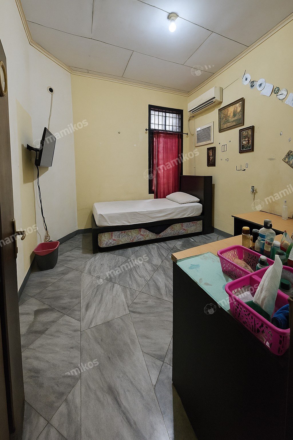 Rumah Sertifikat SHM 3 Kamar Tidur 2 Kamar Mandi Intercon Jakarta Barat - Photo 4
