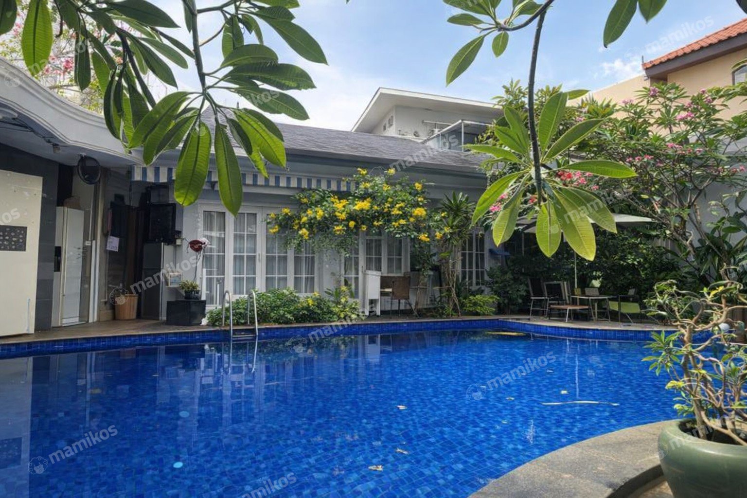 Rumah Sertifikat SHM 6 Kamar Tidur 4 Kamar Mandi Pantai Mutiara Jakarta Utara