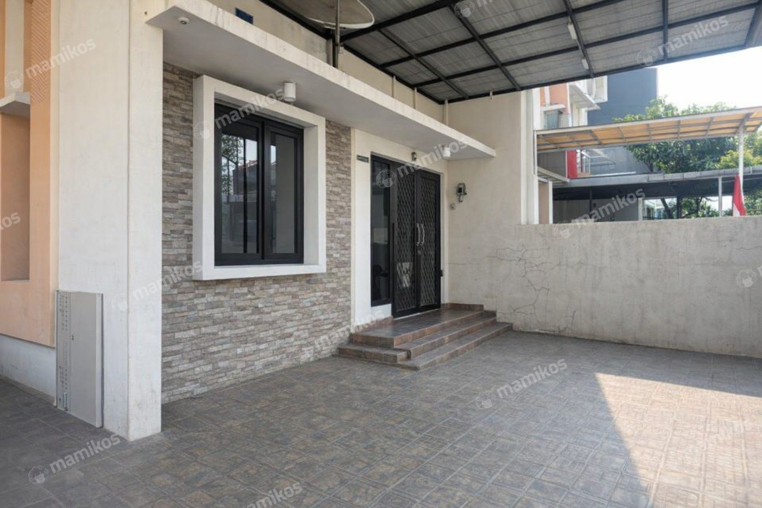 Rumah Sertifikat SHM 4 Kamar Tidur 3 Kamar Mandi Metland Puri Jakarta Barat
