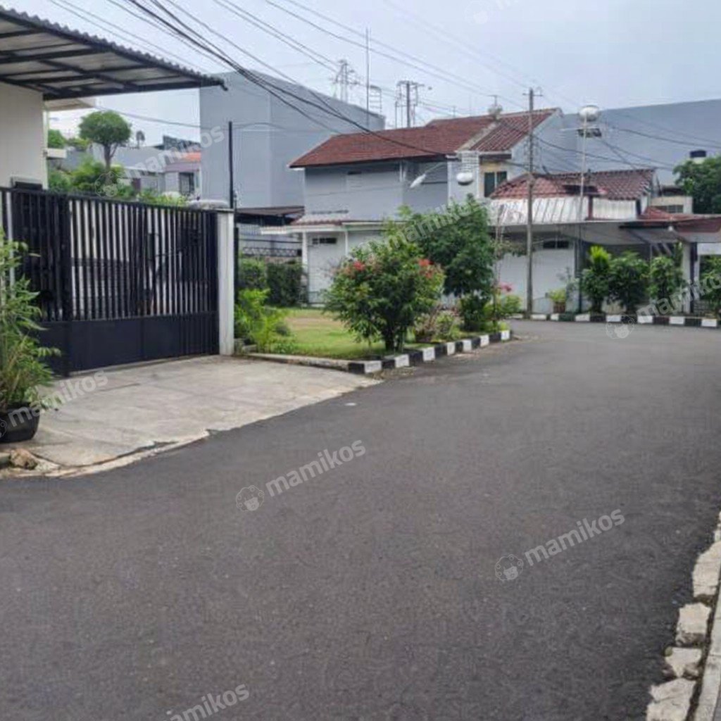 Rumah Sertifikat SHM 5 Kamar Tidur 4 Kamar Mandi Pulomas Jakarta Timur - Photo 2