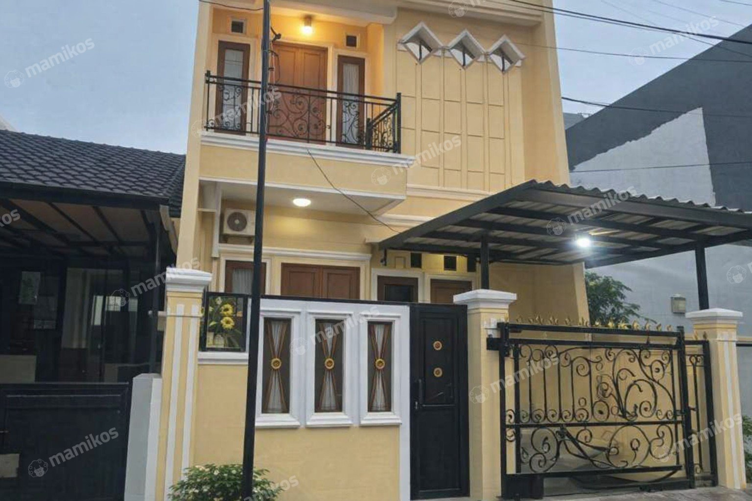 Rumah 4 Kamar Tidur 3 Kamar Mandi 2 Lantai Pondok Kelapa Jakarta Timur