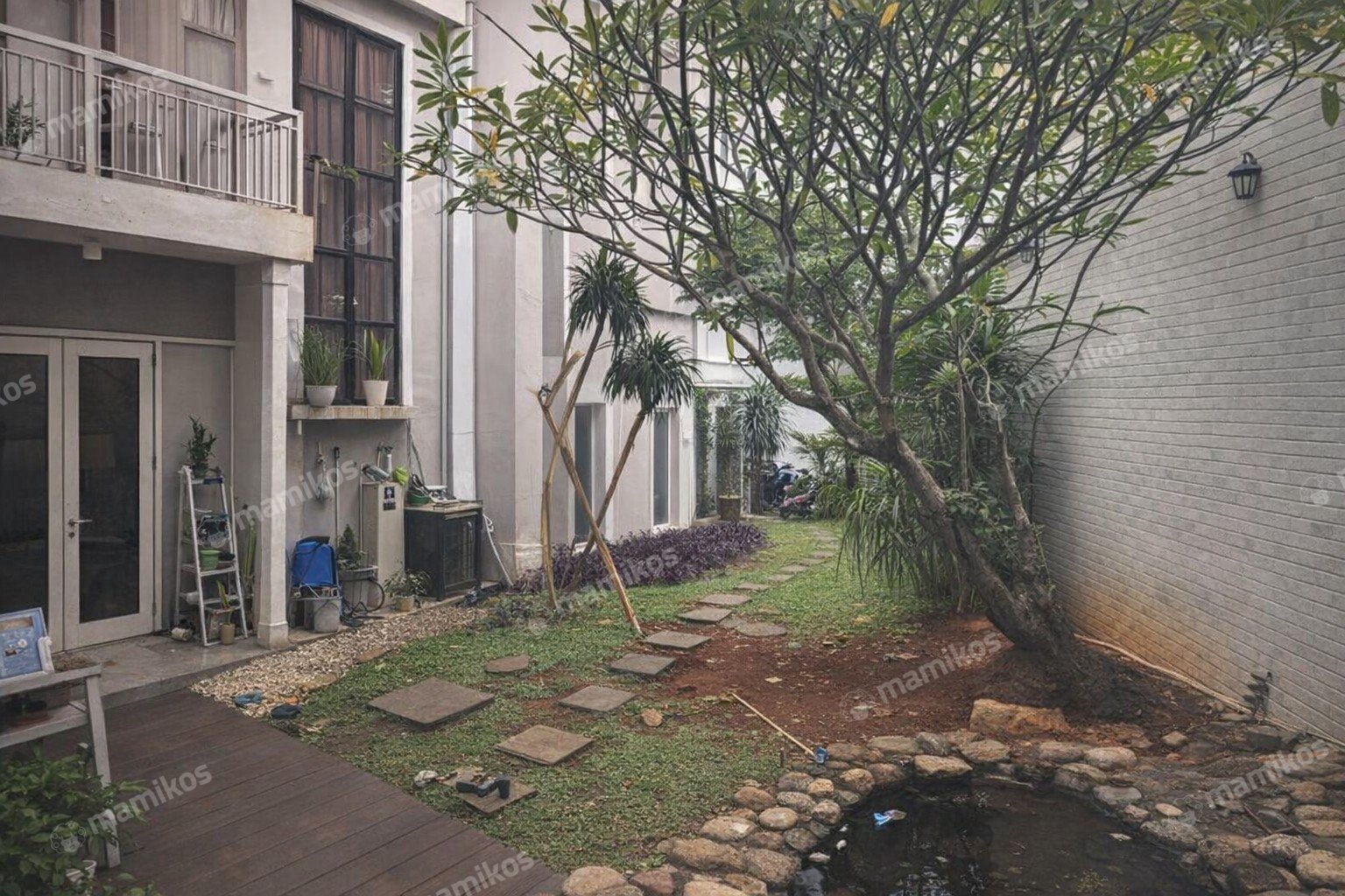 Rumah Sertifikat SHM 5 Kamar Tidur 4 Kamar Mandi Ulujami Jakarta Selatan