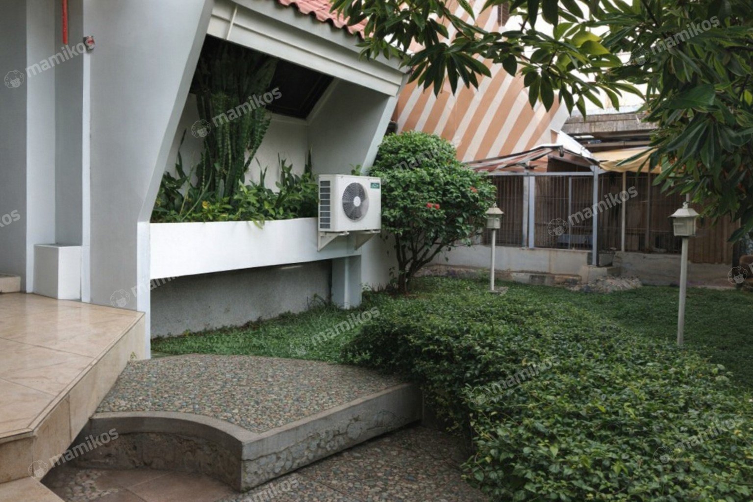 Rumah Sertifikat SHM 4 Kamar Tidur 3 Kamar Mandi Tanjung Duren Jakarta Barat