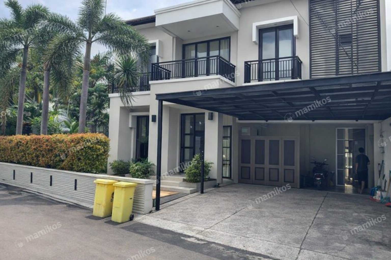 Rumah Sertifikat SHM 5 Kamar Tidur 5 Kamar Mandi Gandaria Jakarta Selatan