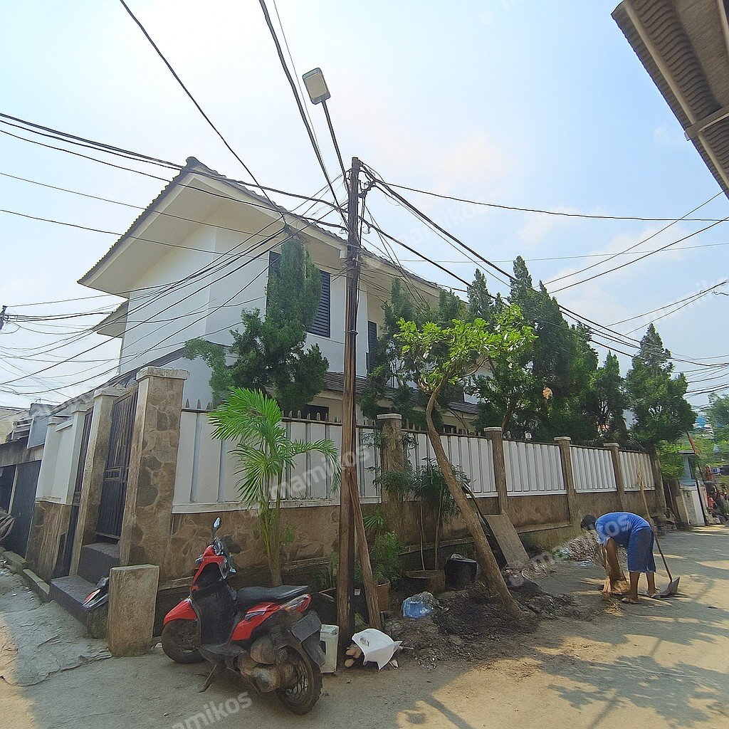 Rumah 4 Kamar Tidur 3 Kamar Mandi 2 Lantai Kebayoran Baru Jakarta Selatan - Photo 4